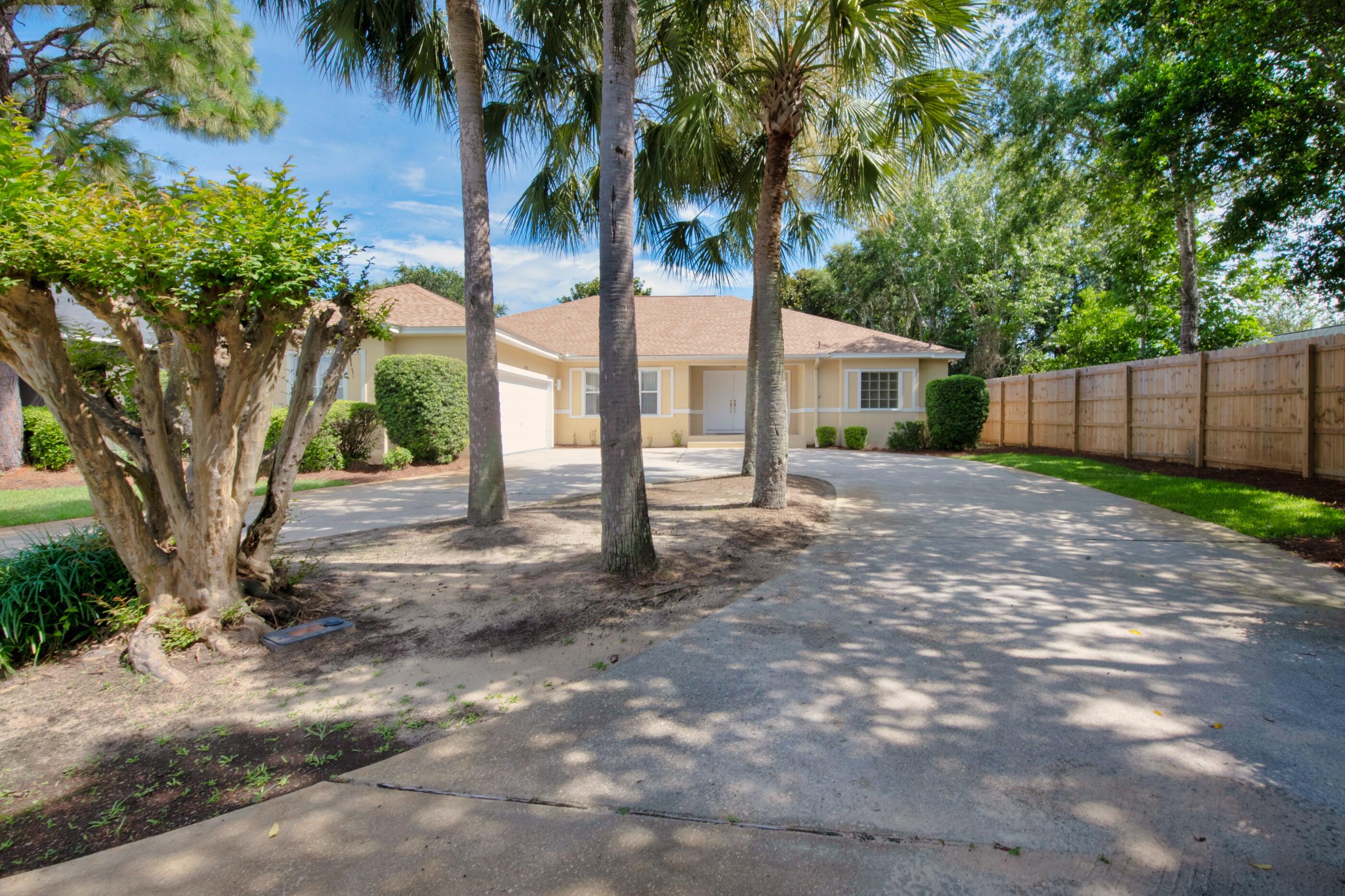 RIVIERA BEACH - Residential