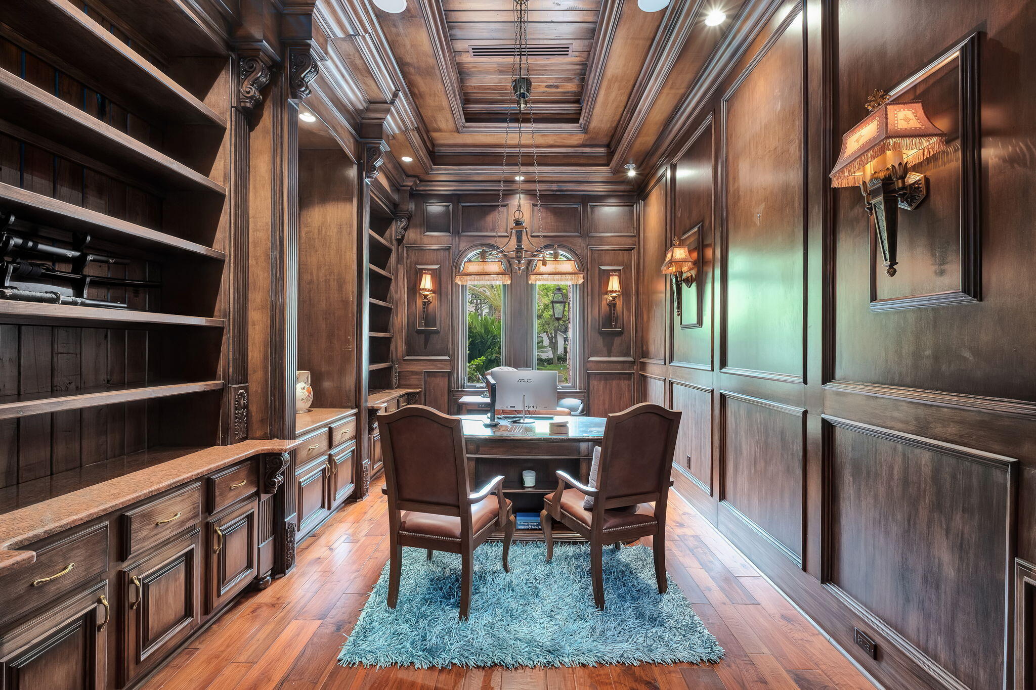 437 Admiral Court
