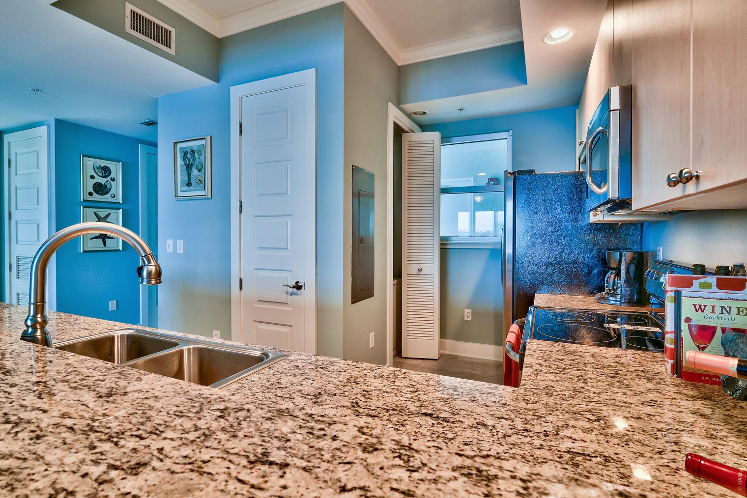 HARBOR LIGHTS - Residential