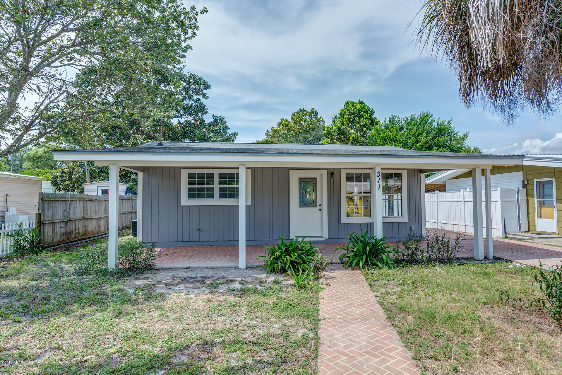 LAGUNA BEACH 6TH ADDN - Residential