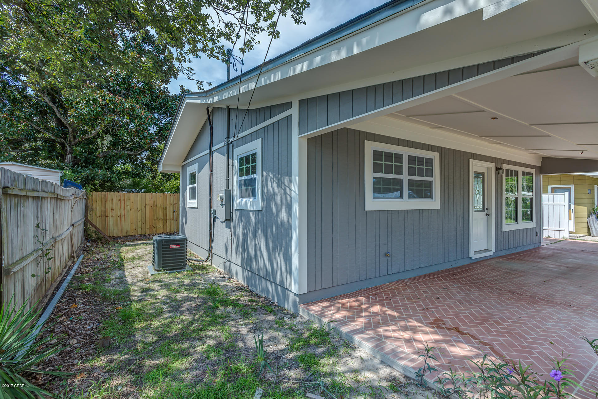 LAGUNA BEACH 6TH ADDN - Residential