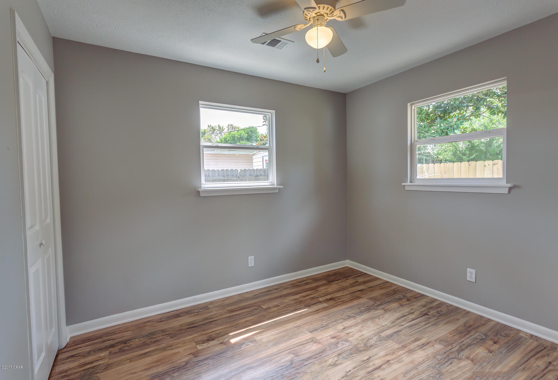 LAGUNA BEACH 6TH ADDN - Residential