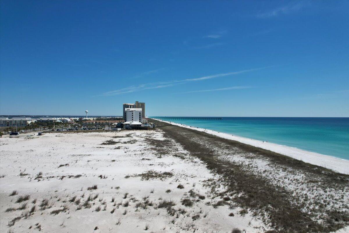 NAVARRE TOWERS CONDO - Residential