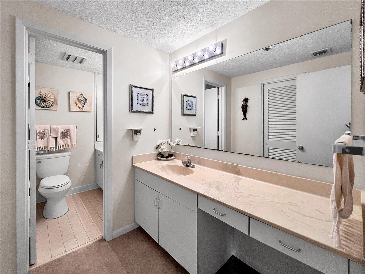 NAVARRE TOWERS CONDO - Residential