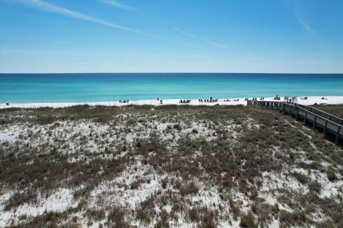 NAVARRE TOWERS CONDO - Residential