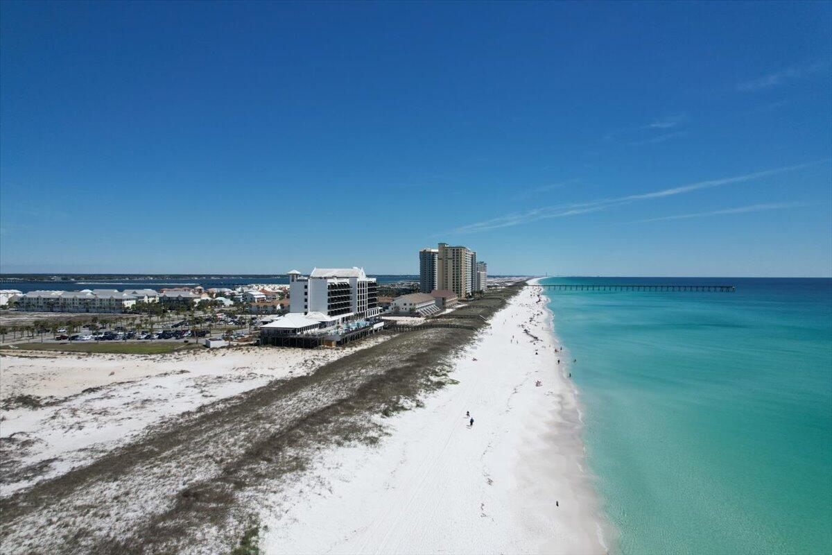 NAVARRE TOWERS CONDO - Residential