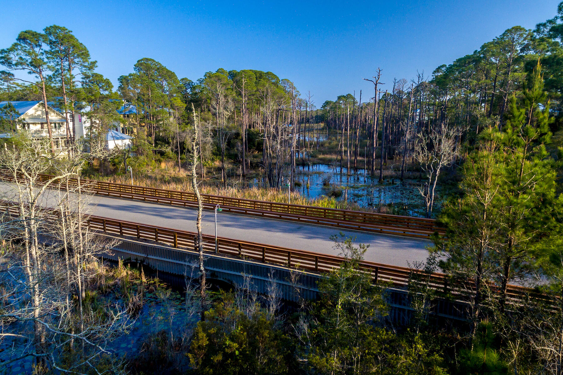 LAKESIDE AT BLUE MOUNTAIN BEACH - Residential
