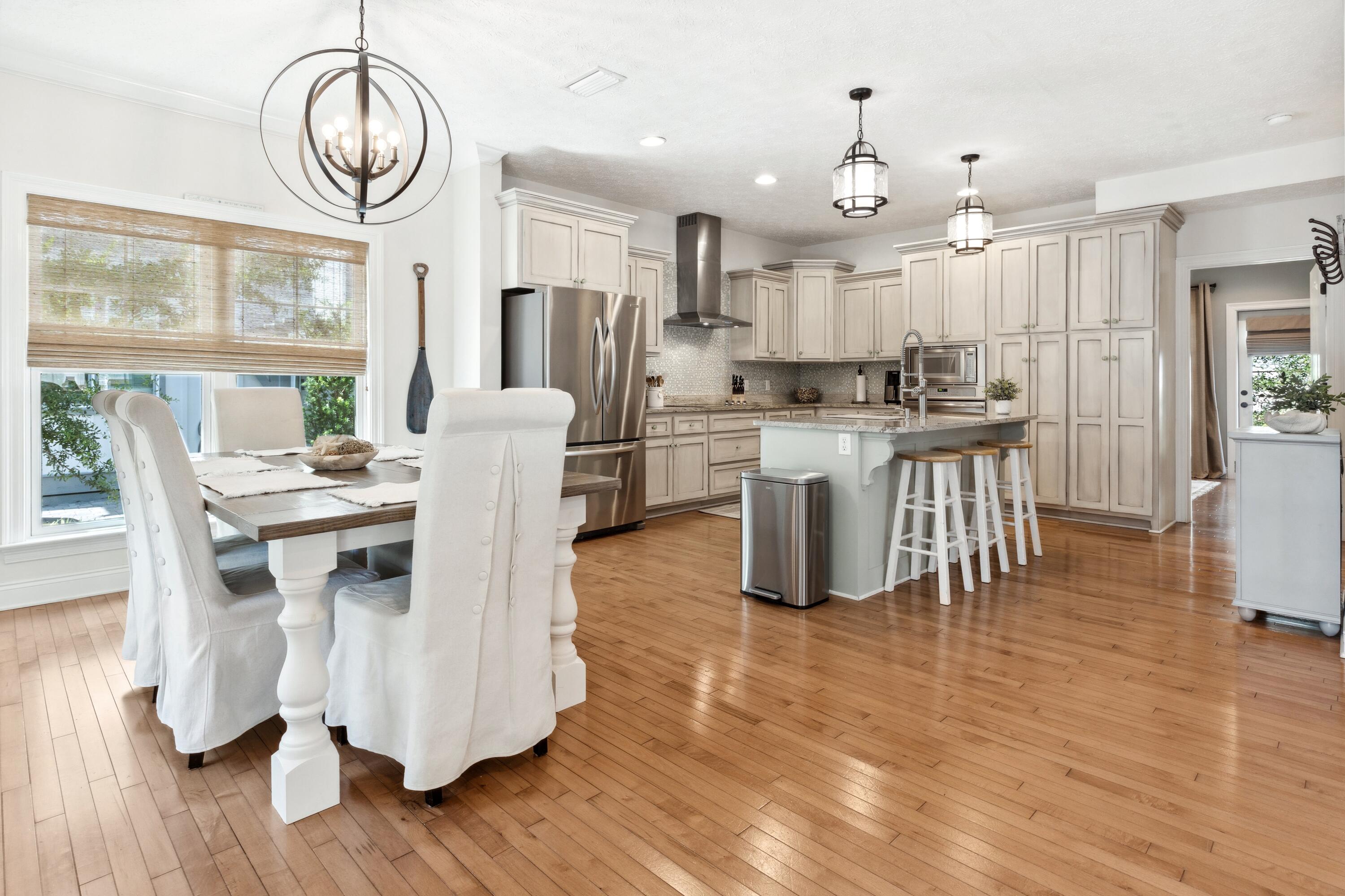 LAKESIDE AT BLUE MOUNTAIN BEACH - Residential