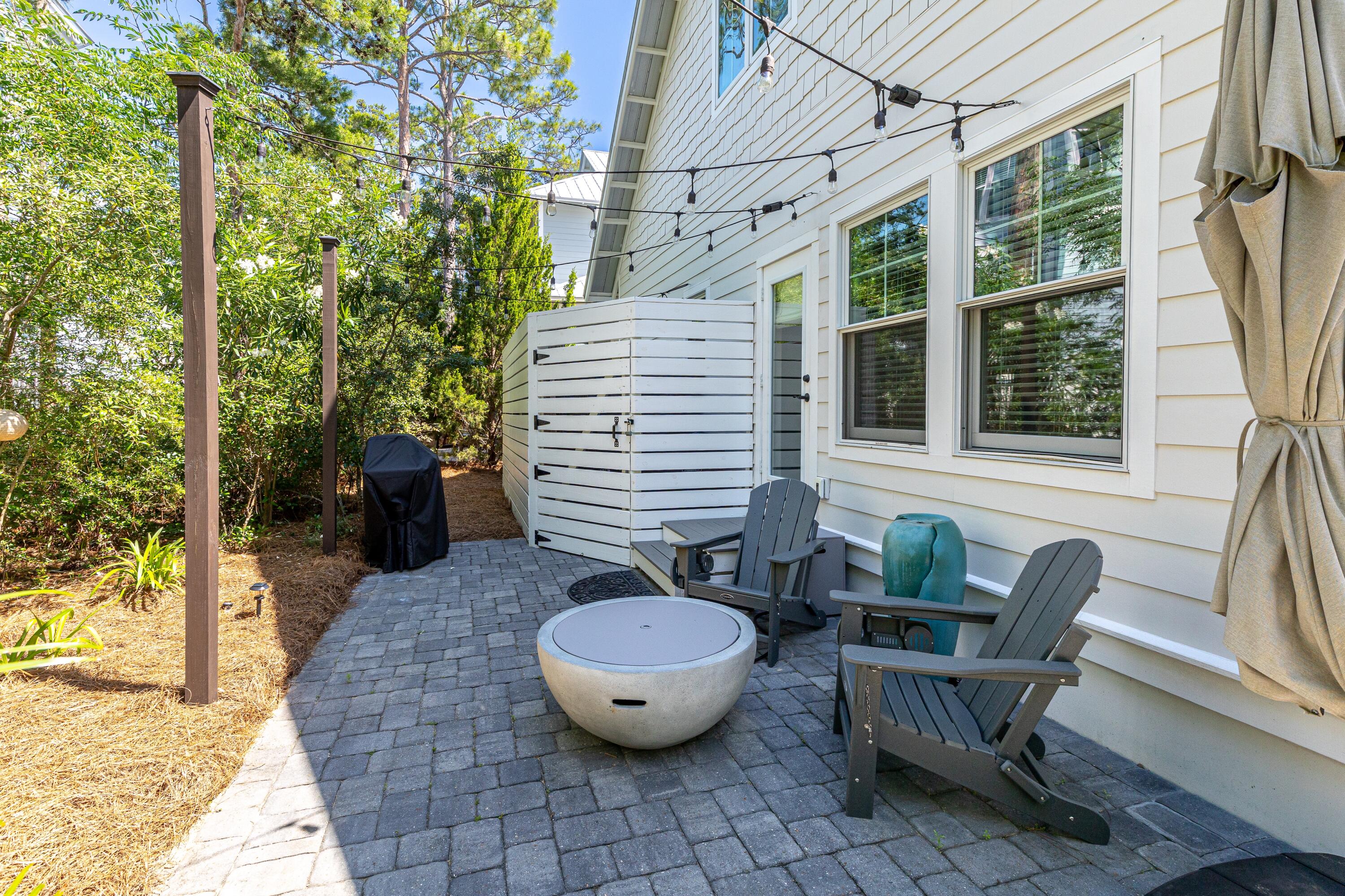 LAKESIDE AT BLUE MOUNTAIN BEACH - Residential