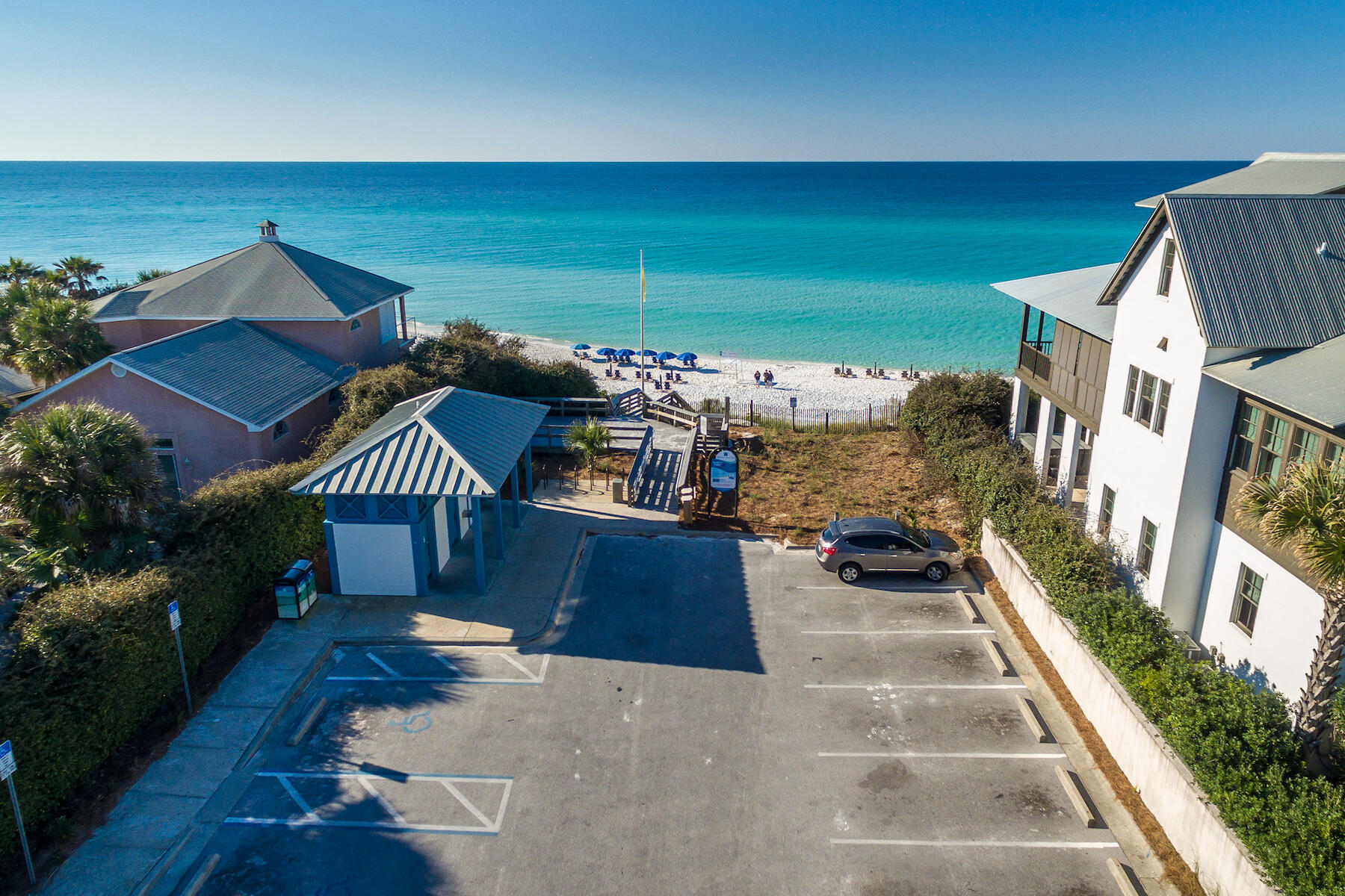 LAKESIDE AT BLUE MOUNTAIN BEACH - Residential