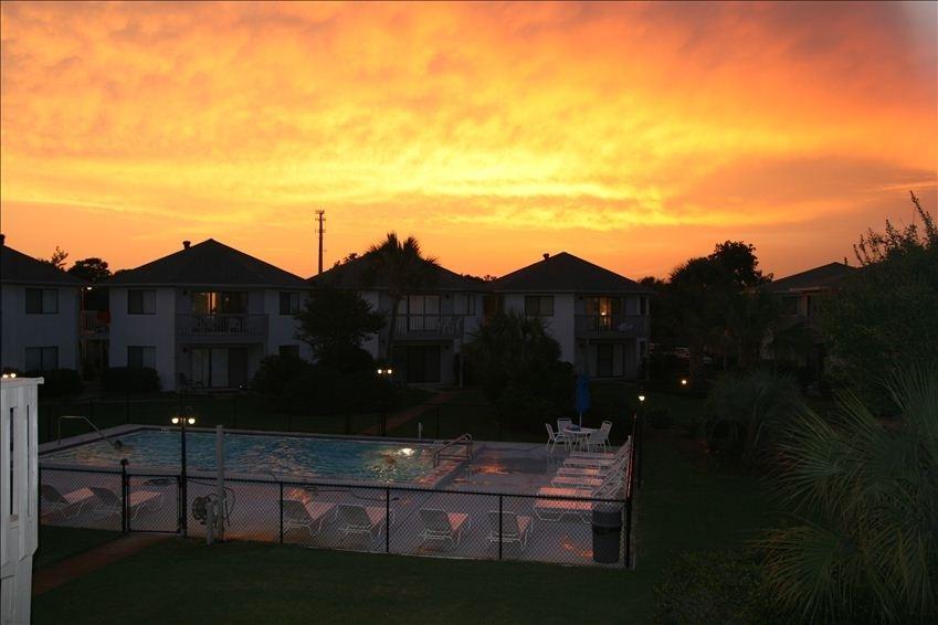 CRYSTAL VILLAGE CONDO PH 1 - Residential