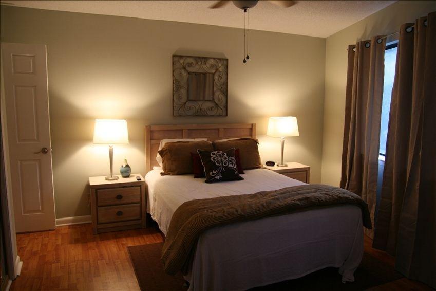 CRYSTAL VILLAGE CONDO PH 1 - Residential