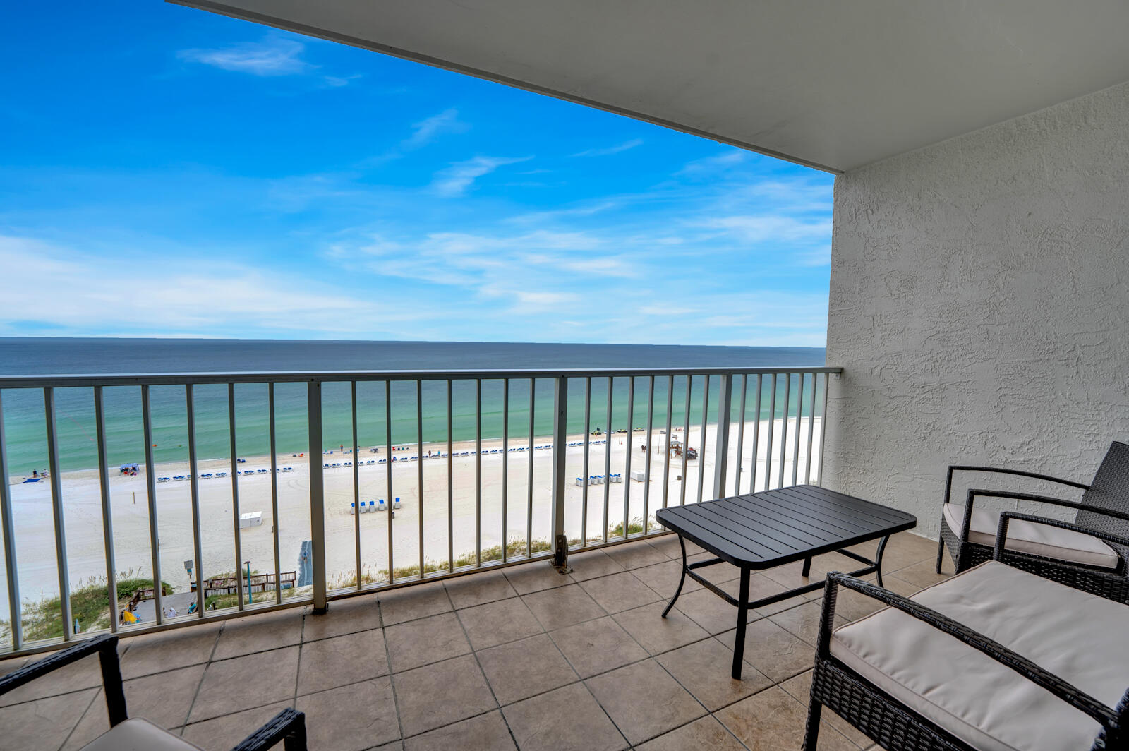 SUMMIT CONDOMINIUM, THE - Residential