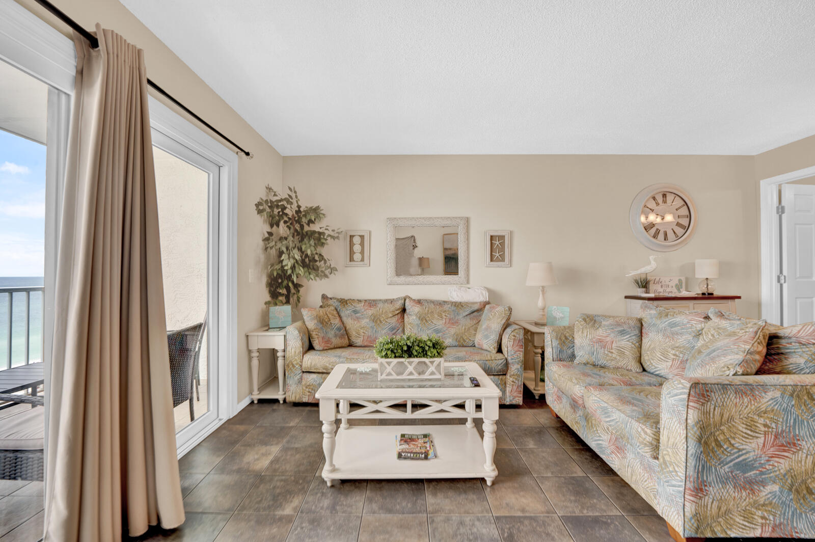 SUMMIT CONDOMINIUM, THE - Residential