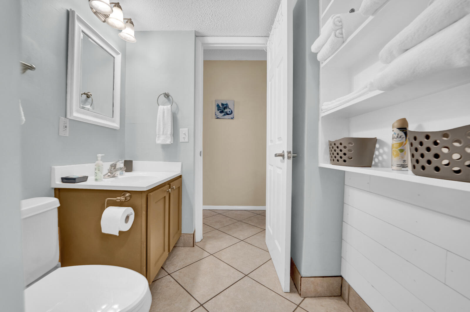 SUMMIT CONDOMINIUM, THE - Residential