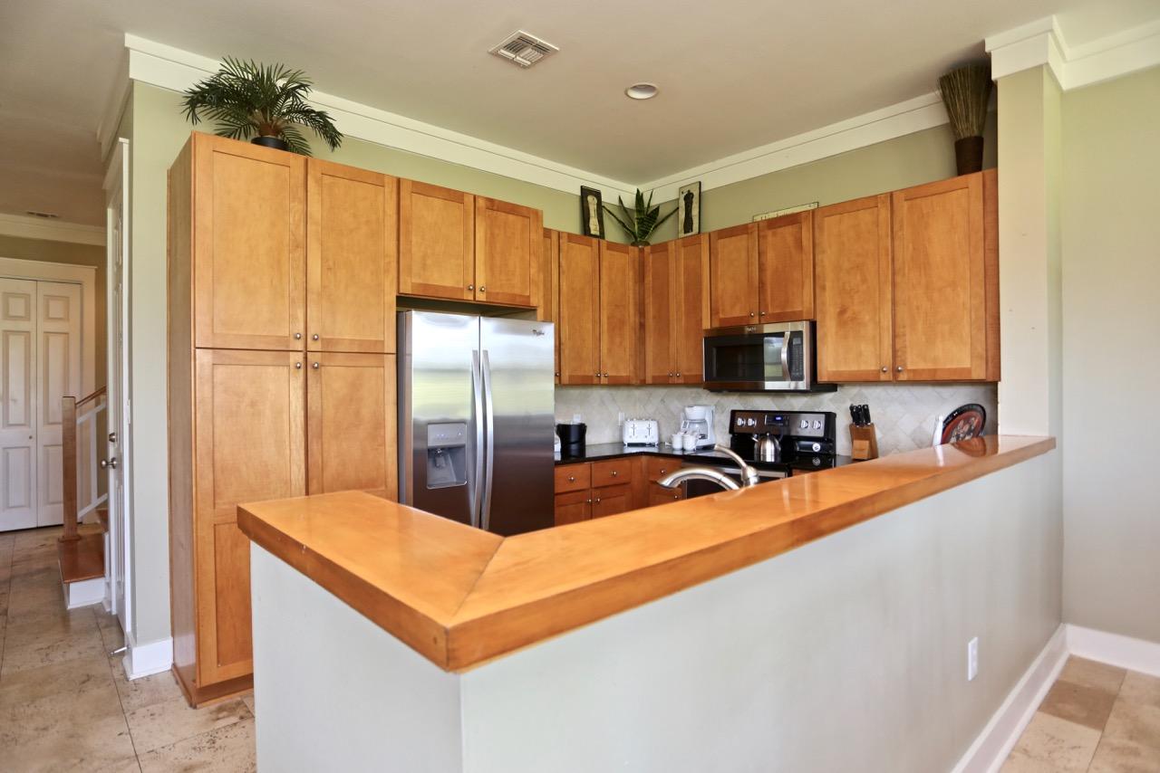 MAGNOLIA BAY - Residential