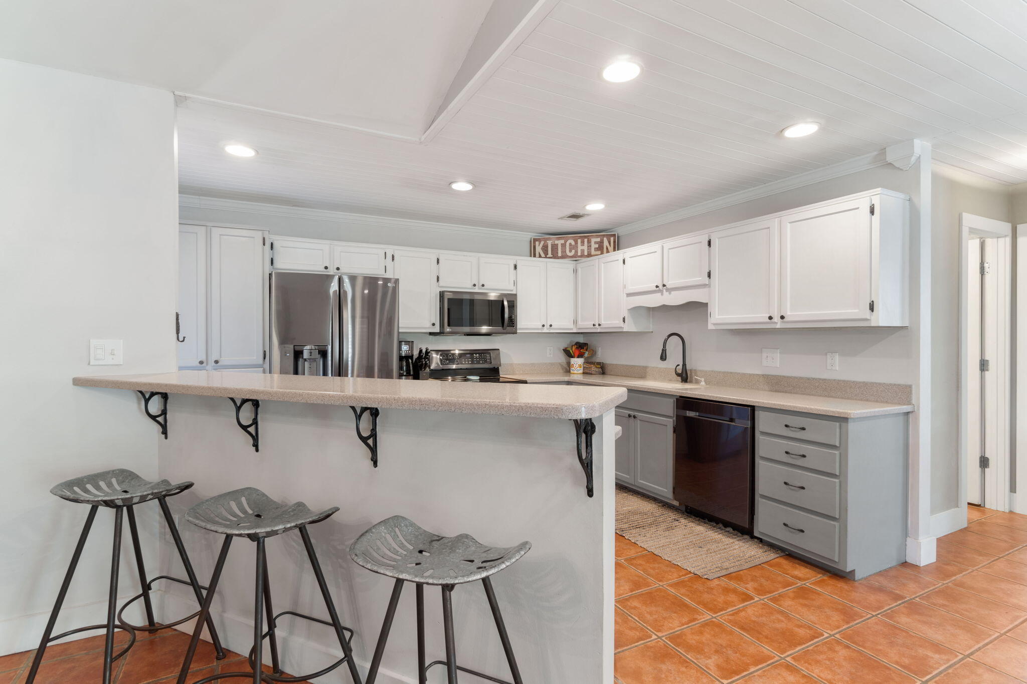 EAST BAY RIVER ESTATES - Residential