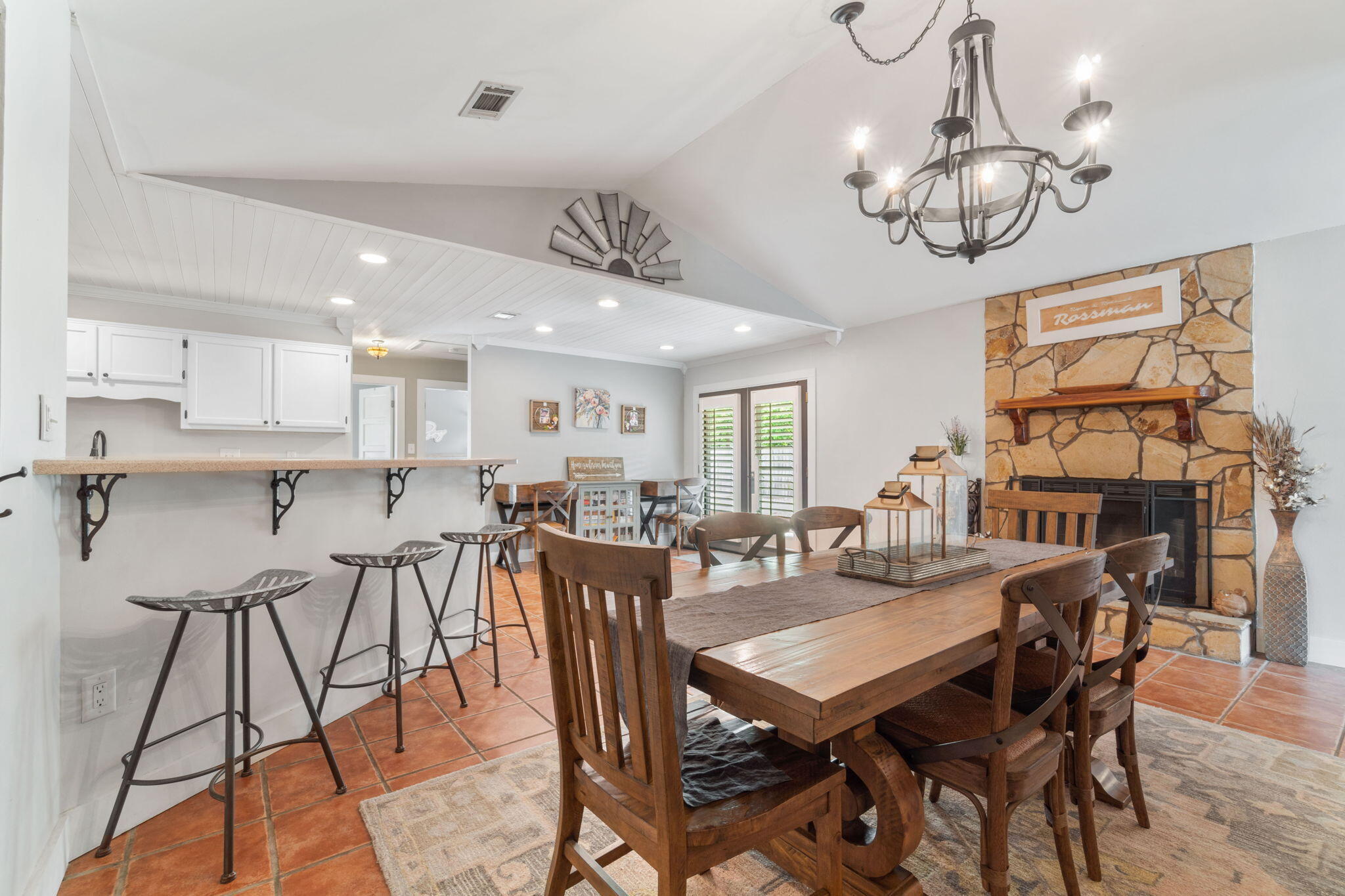 EAST BAY RIVER ESTATES - Residential