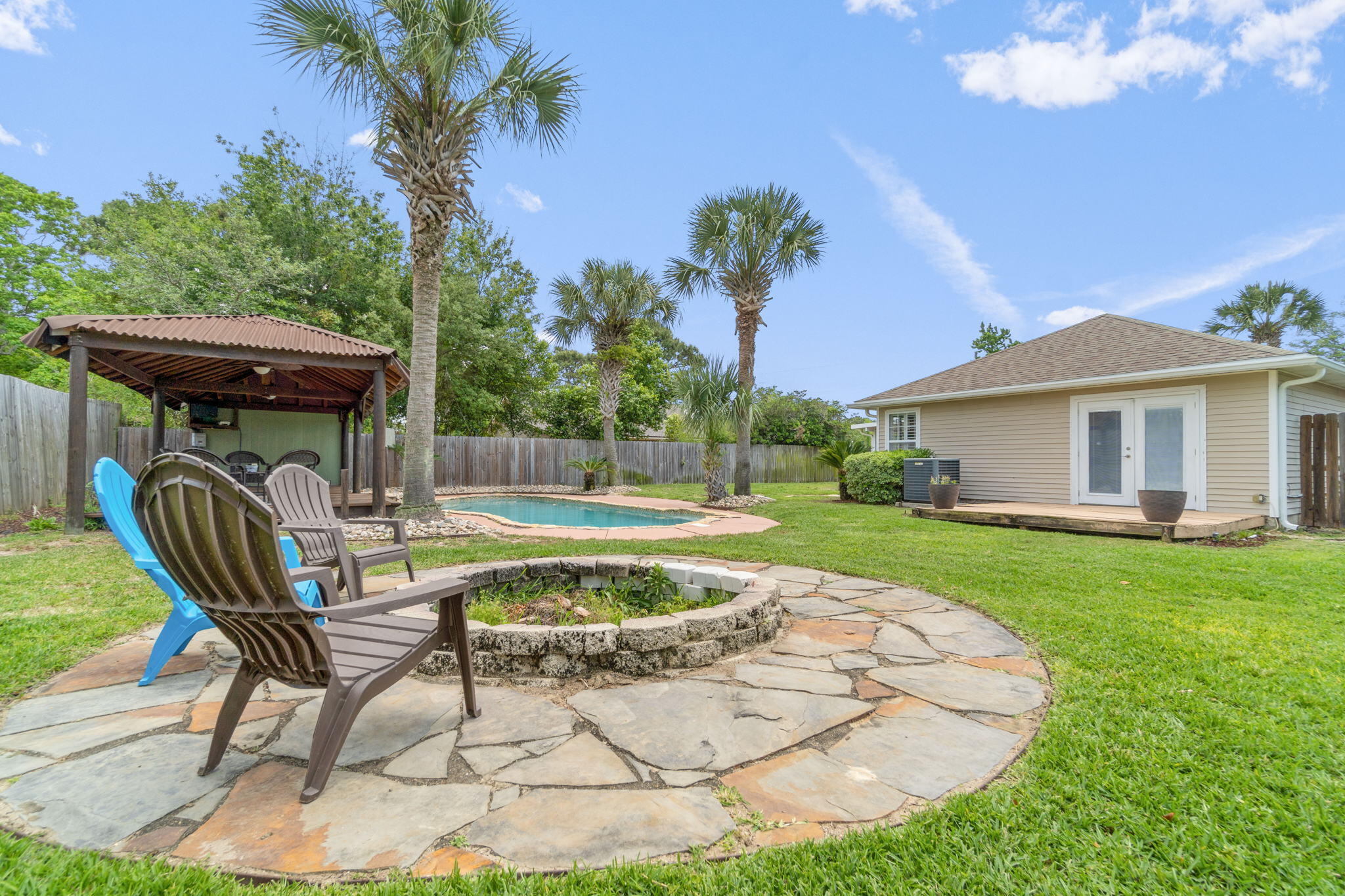 EAST BAY RIVER ESTATES - Residential