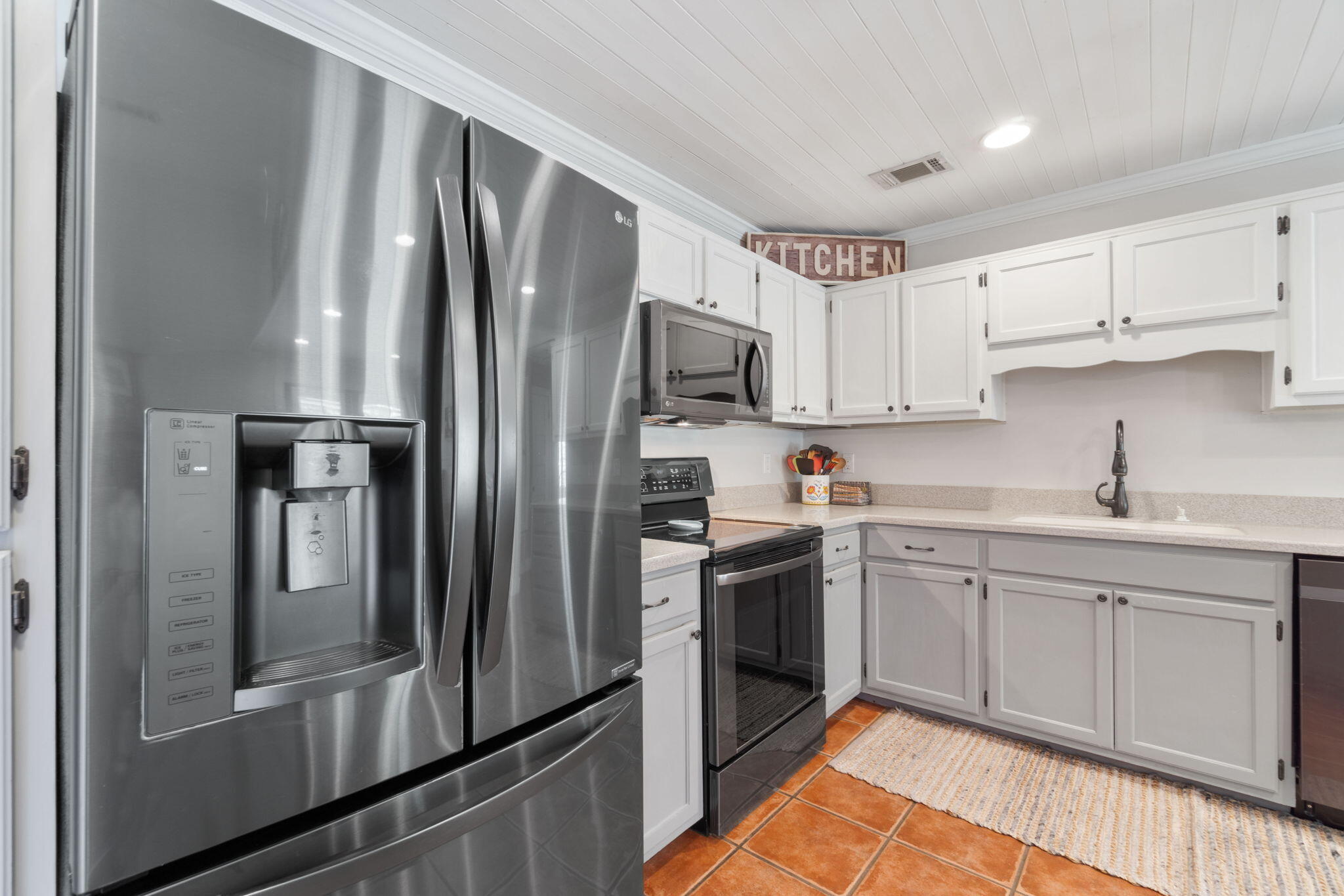 EAST BAY RIVER ESTATES - Residential