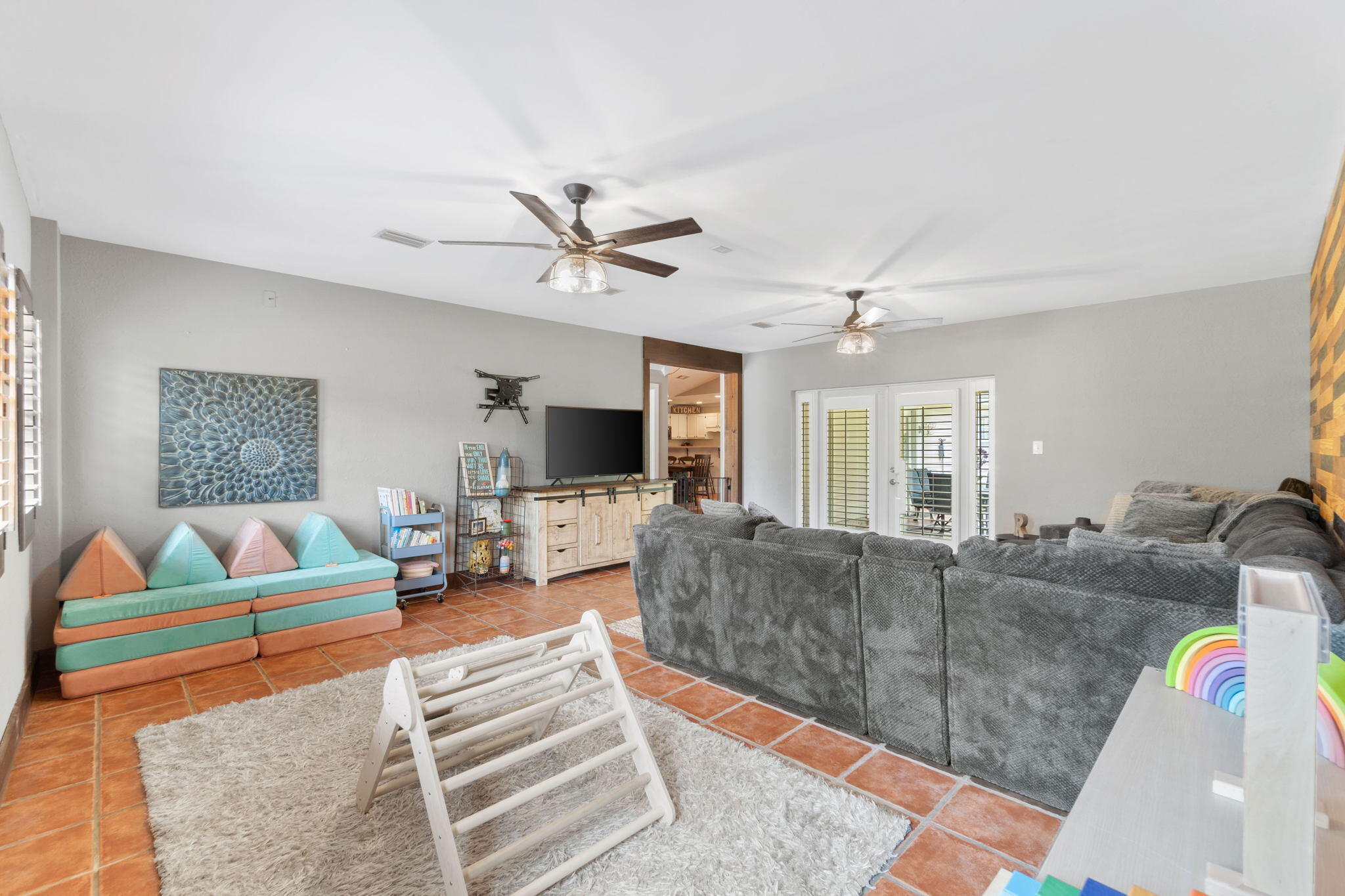 EAST BAY RIVER ESTATES - Residential