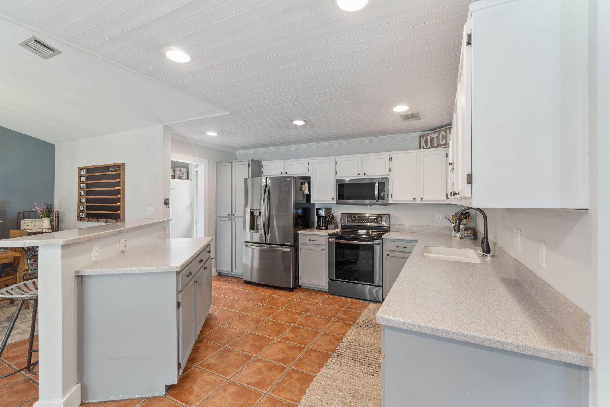 EAST BAY RIVER ESTATES - Residential