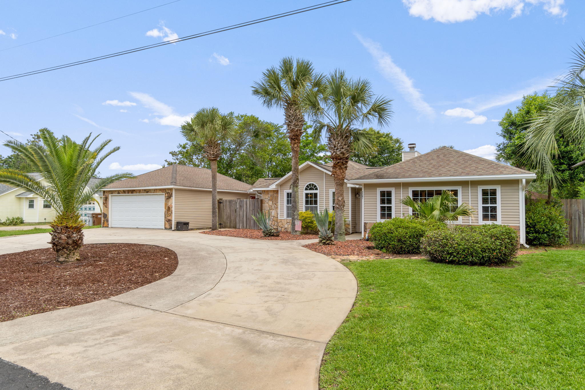 EAST BAY RIVER ESTATES - Residential