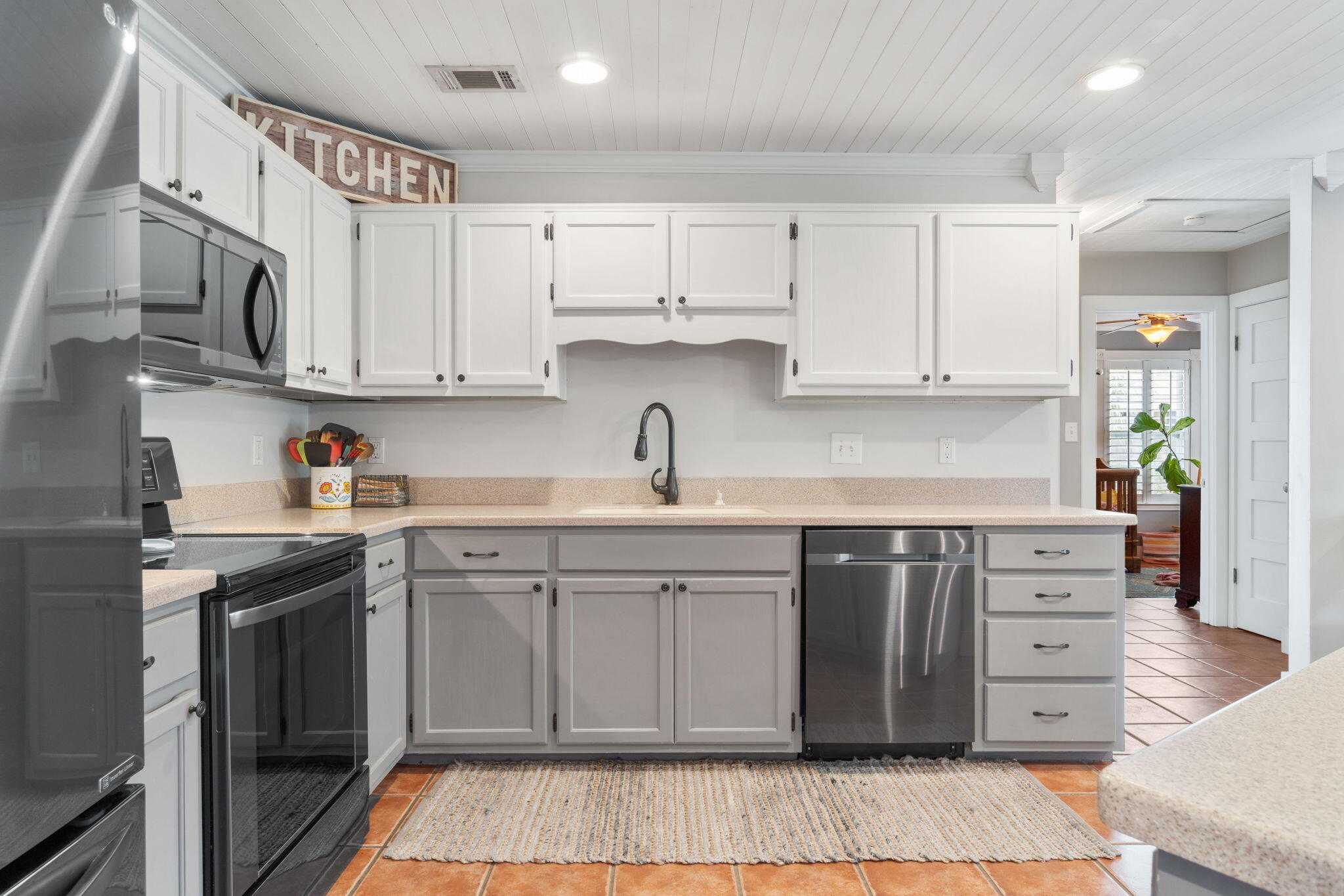 EAST BAY RIVER ESTATES - Residential