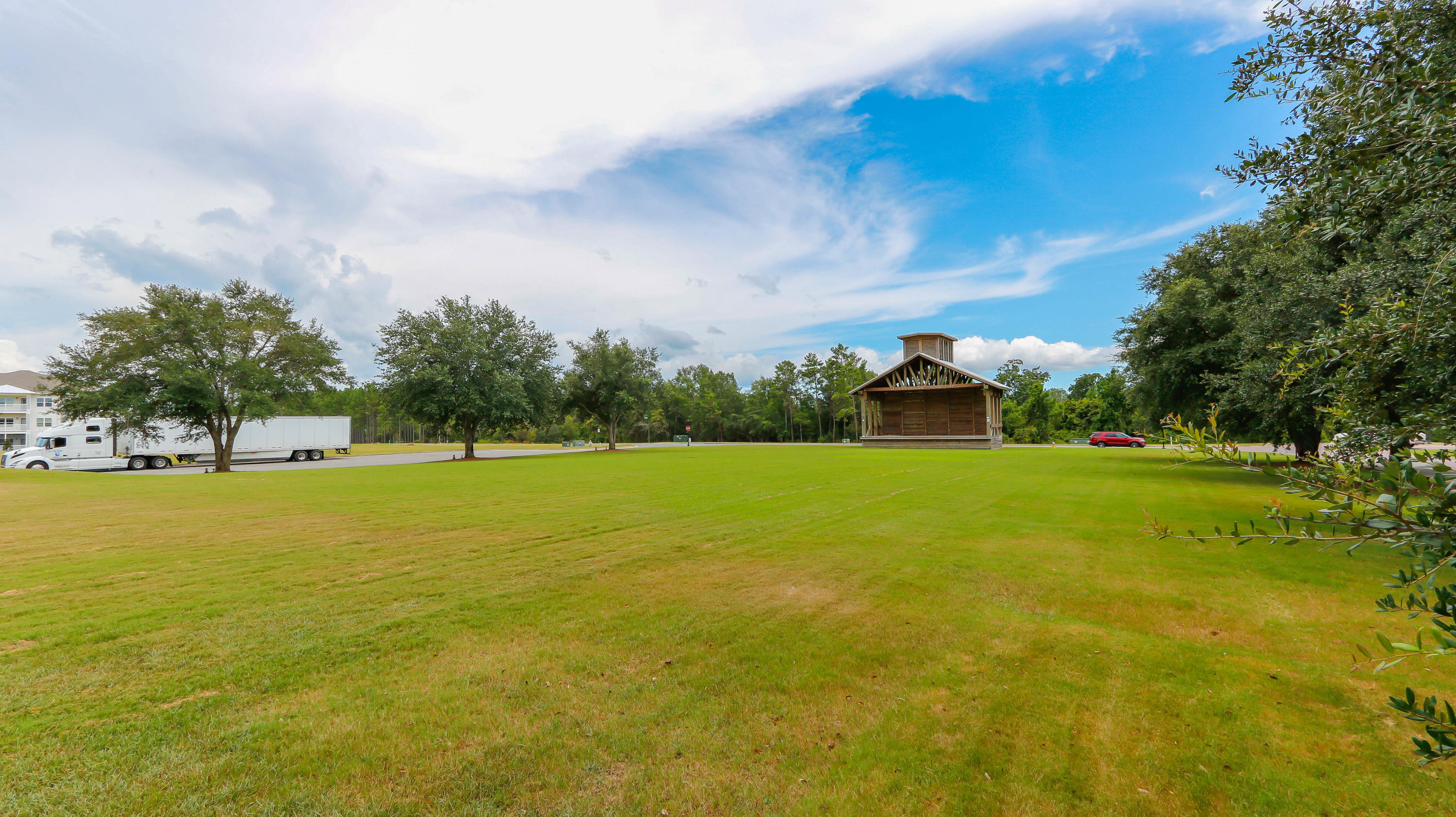 HAMMOCK BAY - Residential