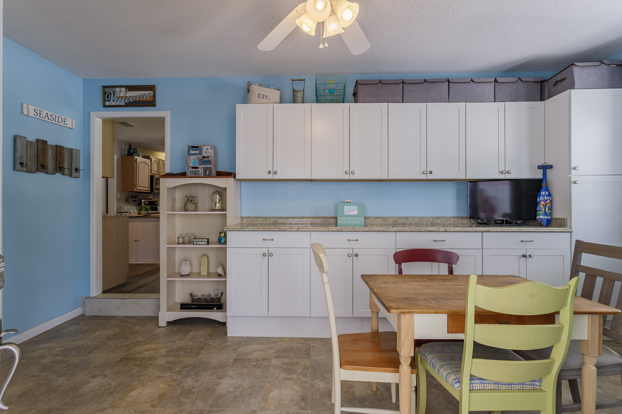 PINE CREST HILLS S/D LOT 5 BLK H - Residential
