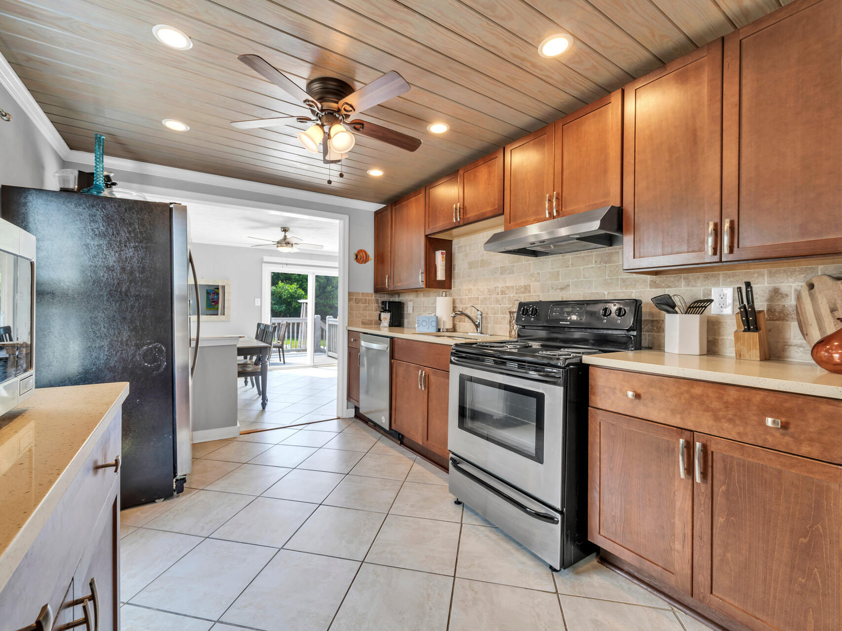 LAGUNA BEACH 4TH ADDN - Residential