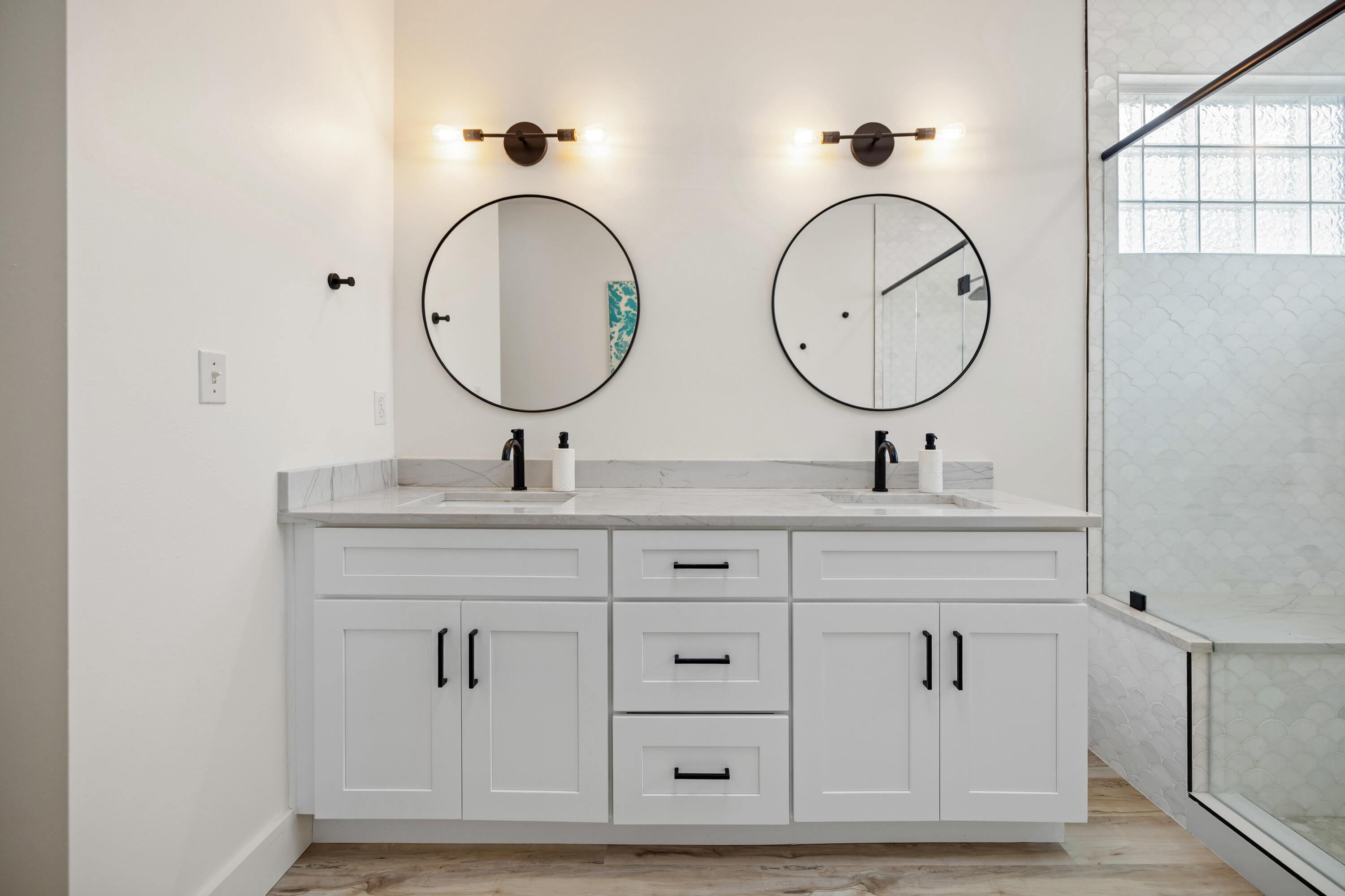 PINES OF BLUE MOUNTAIN - Residential