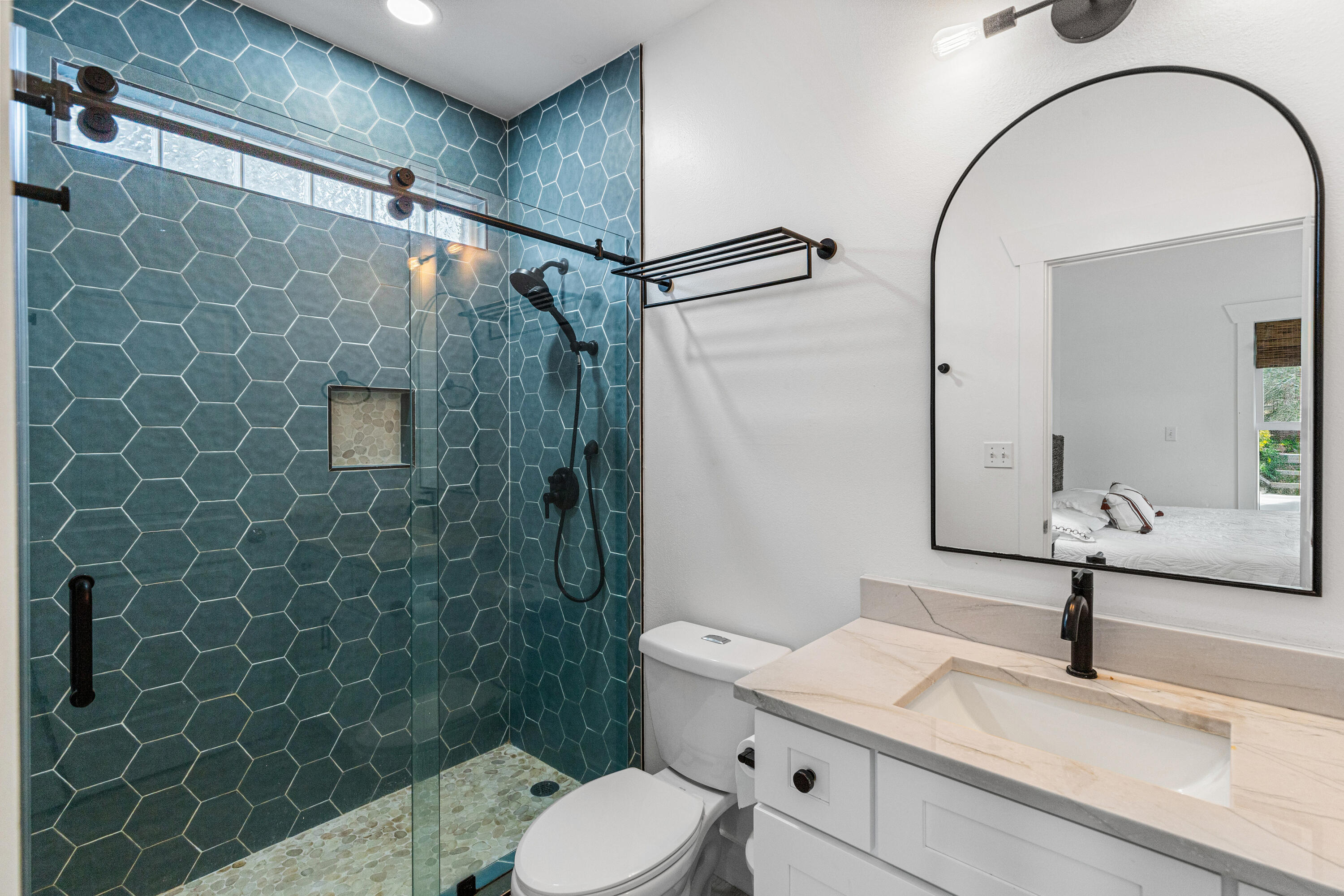 PINES OF BLUE MOUNTAIN - Residential