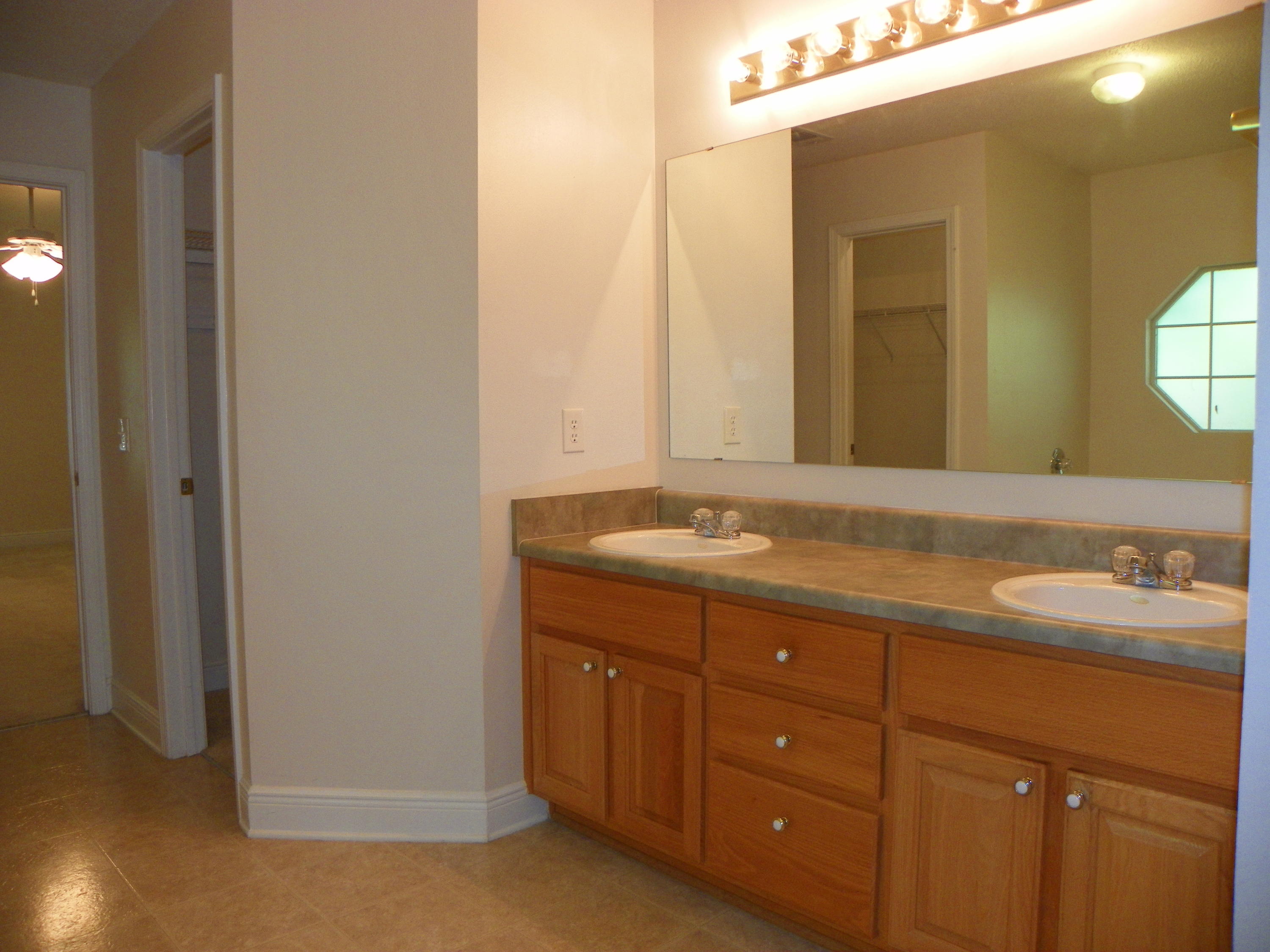 FOX VALLEY - Residential