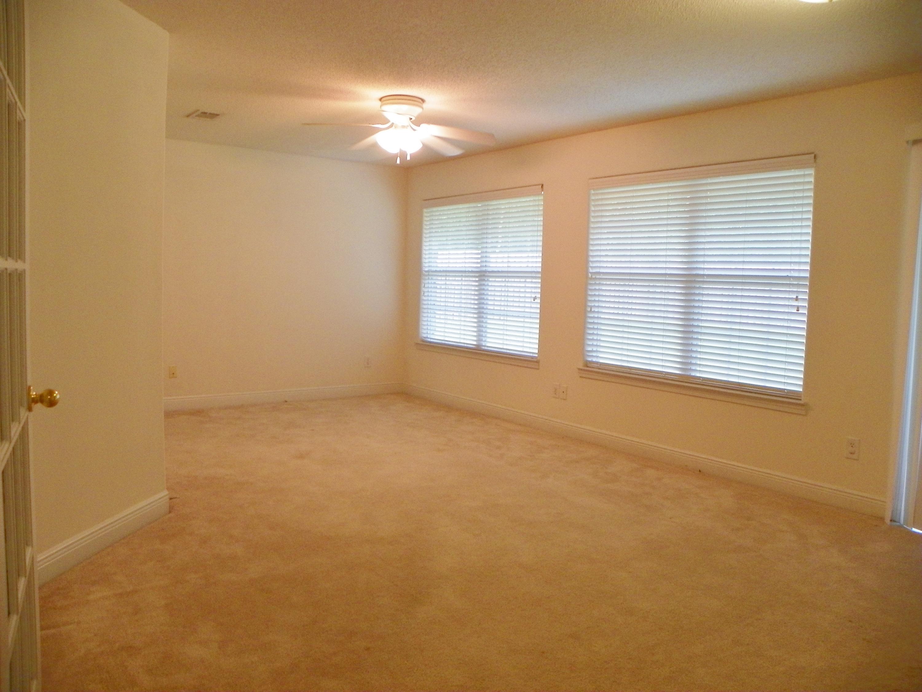 FOX VALLEY - Residential