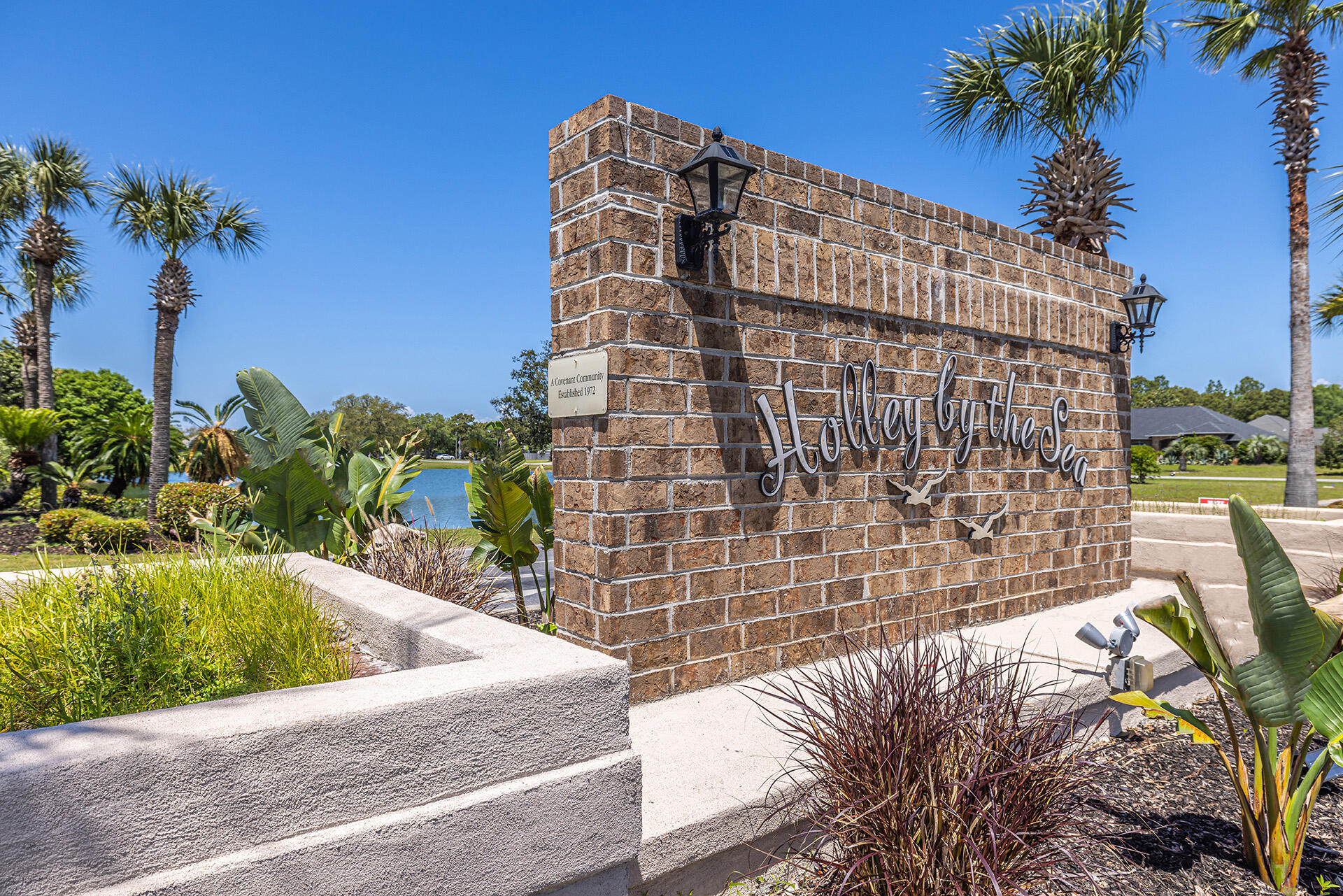 HOLLEY BY THE SEA - Residential