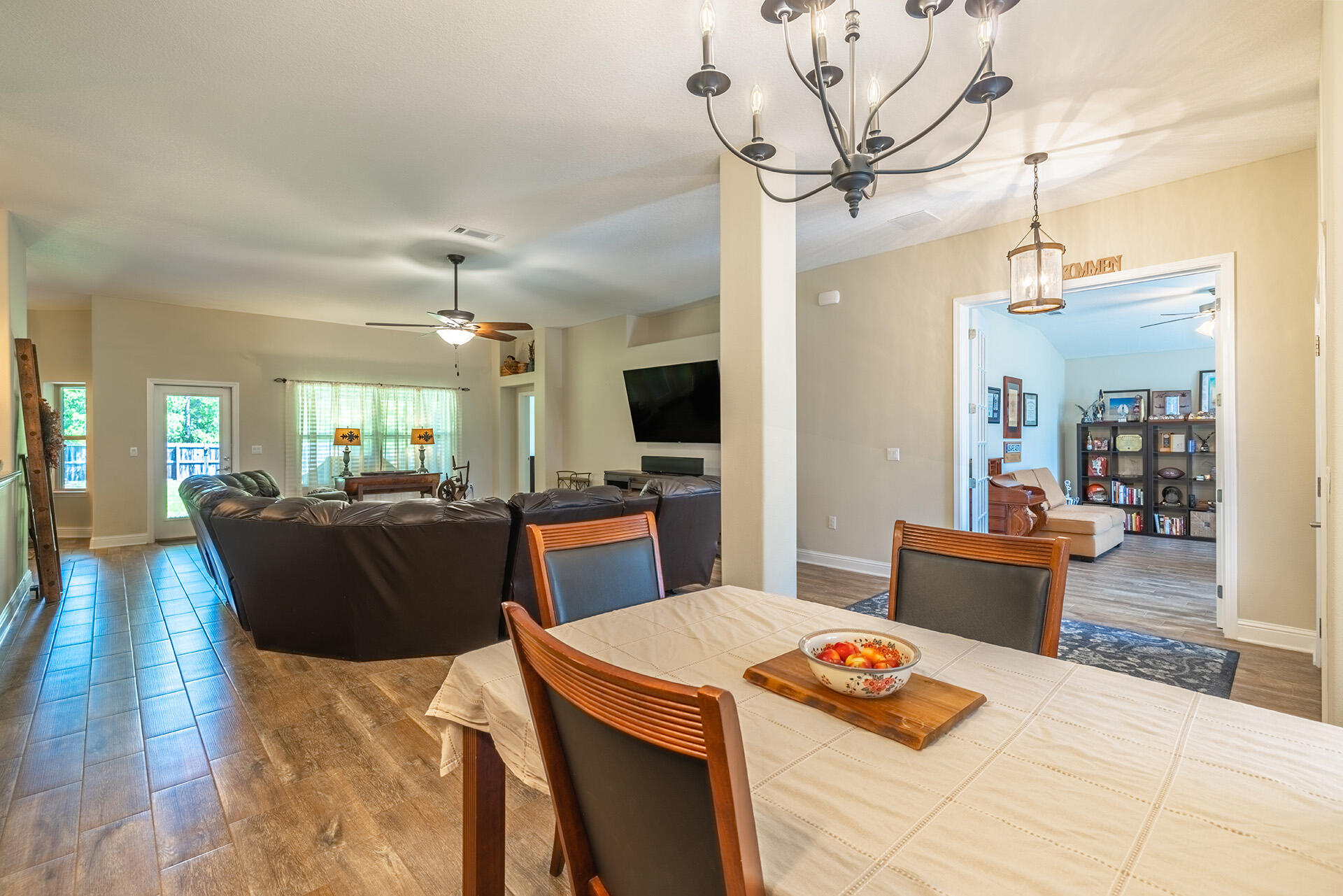 HOLLEY BY THE SEA - Residential