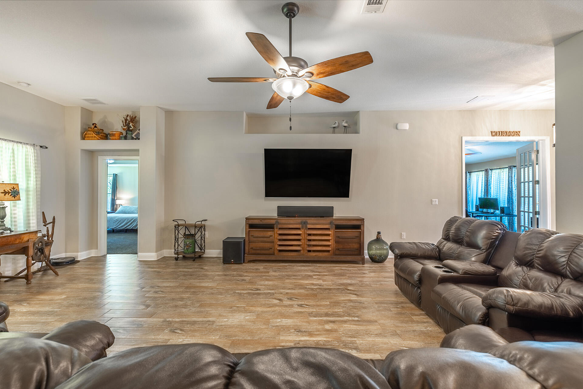 HOLLEY BY THE SEA - Residential