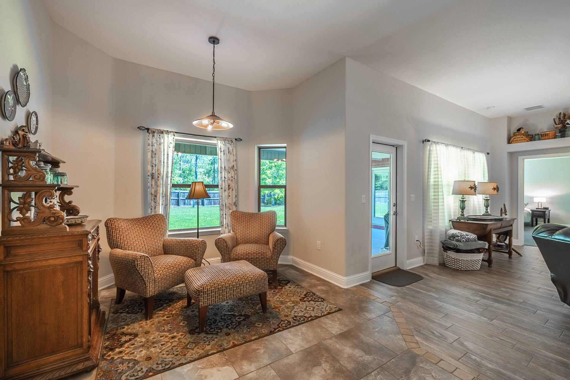 HOLLEY BY THE SEA - Residential