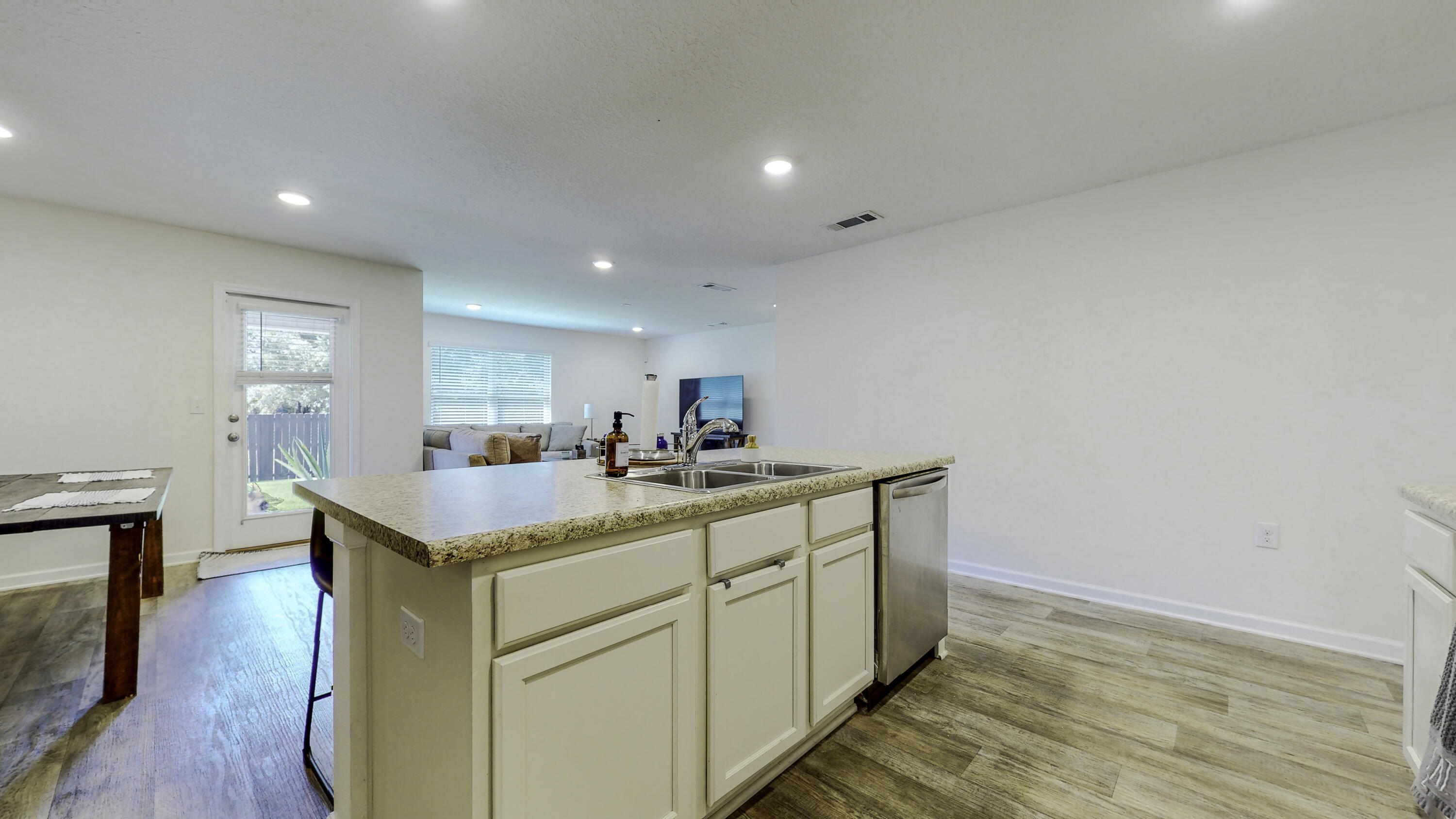 Monticello Estate - Residential