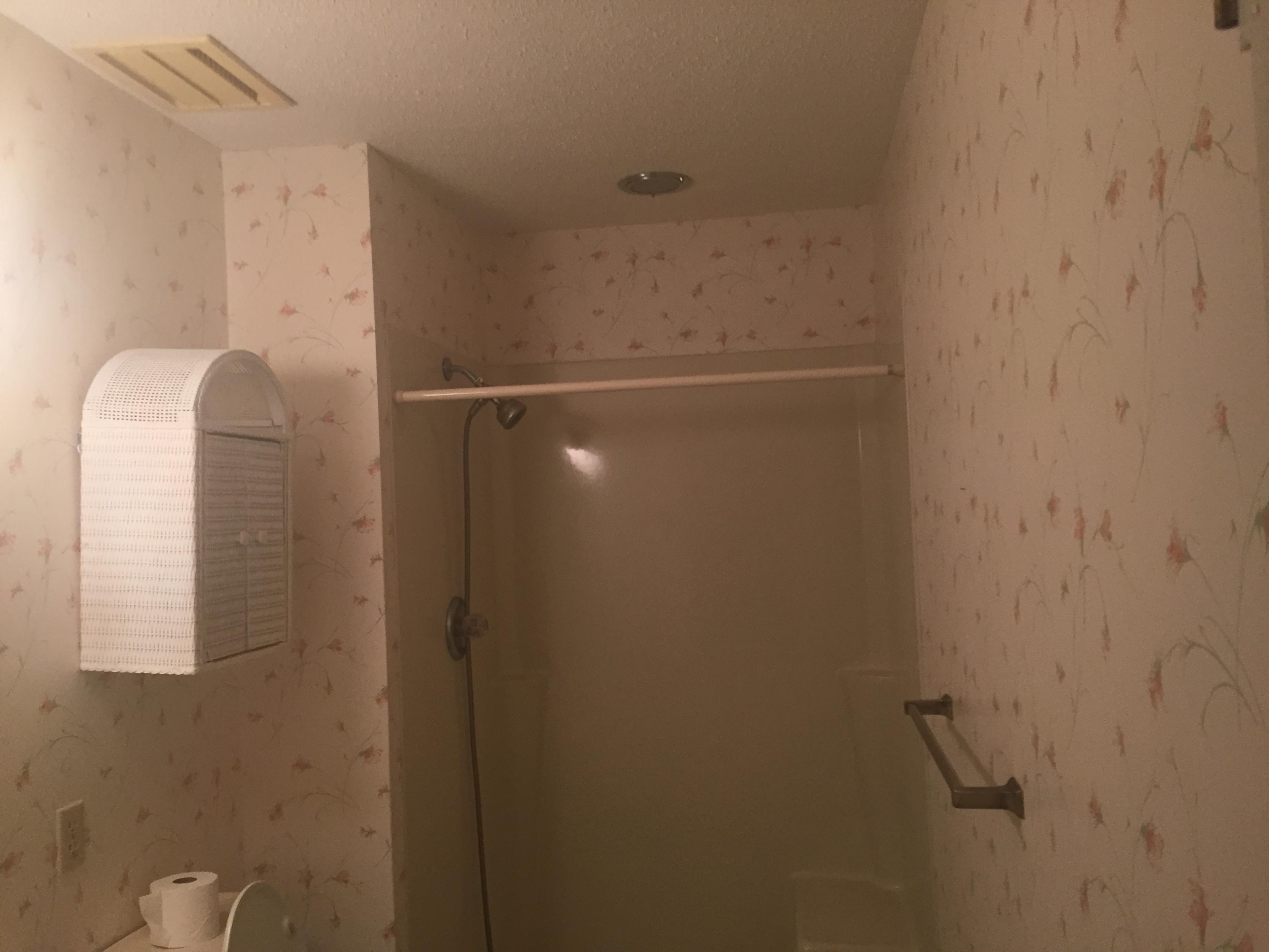 LAKE LORRAINE ESTATES - Residential