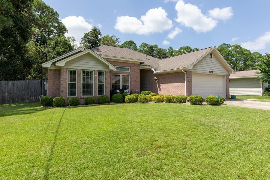 GREEN ACRES - Residential