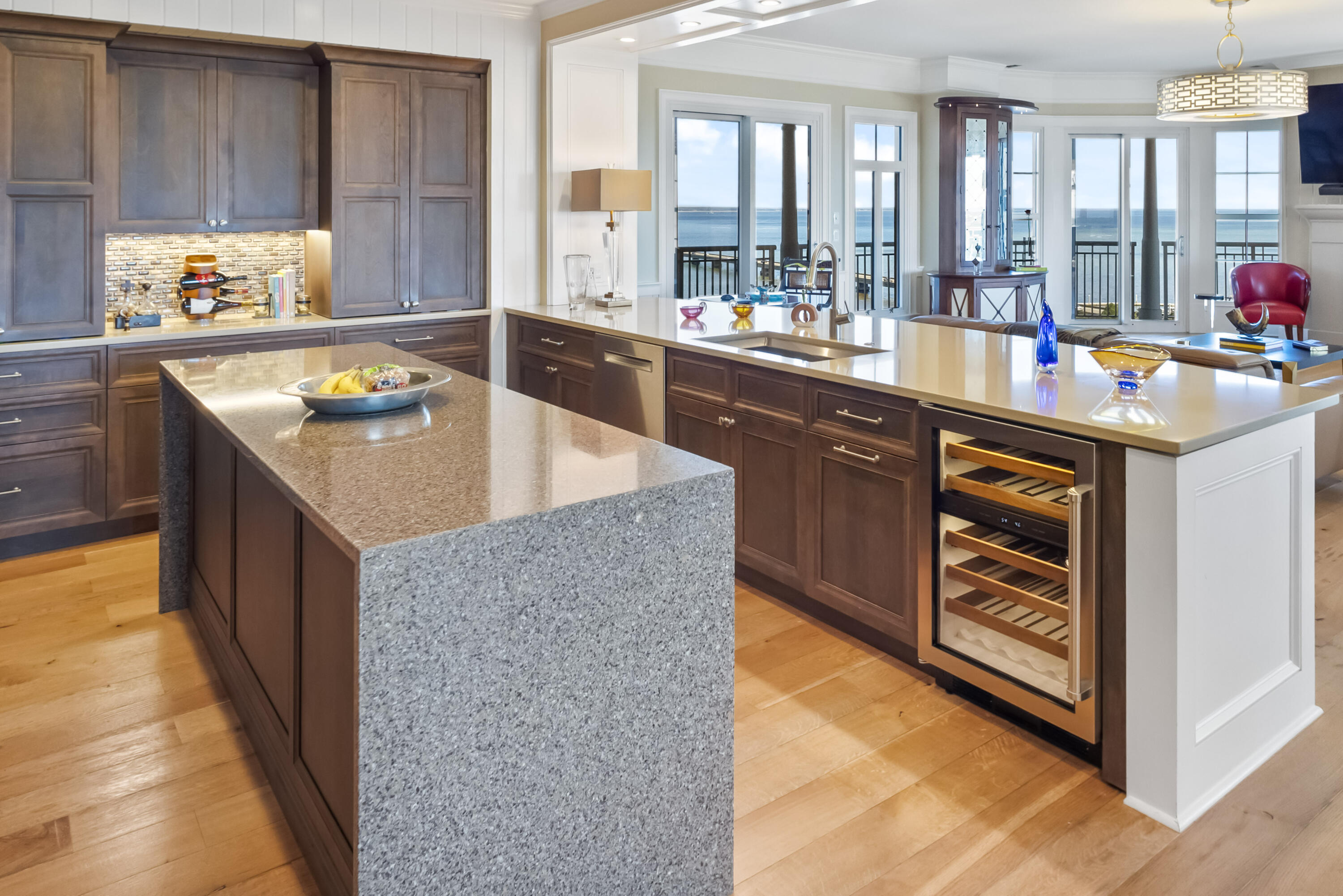 ONE WATER PLACE AT KELLY PLANTATION - Residential