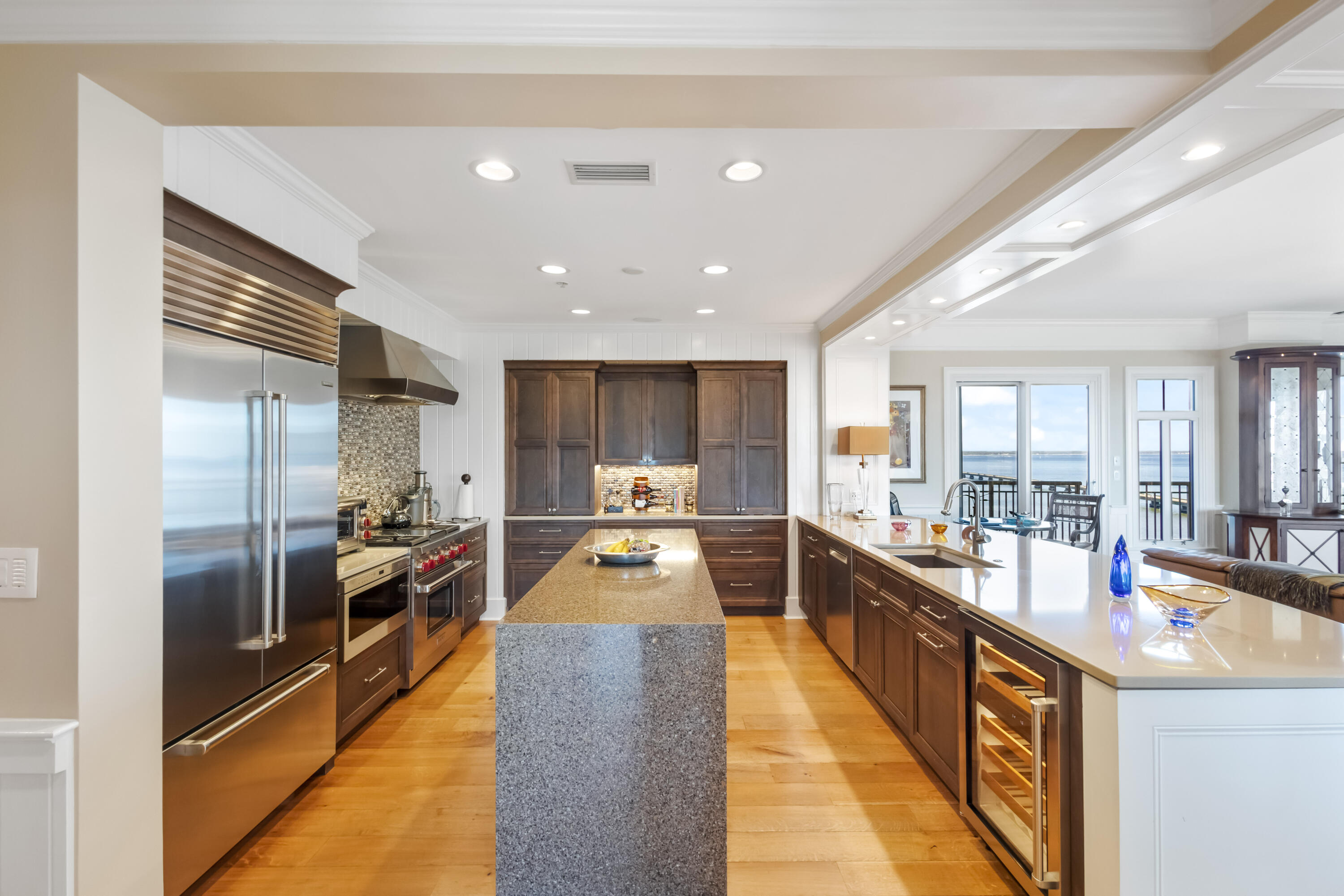 ONE WATER PLACE AT KELLY PLANTATION - Residential