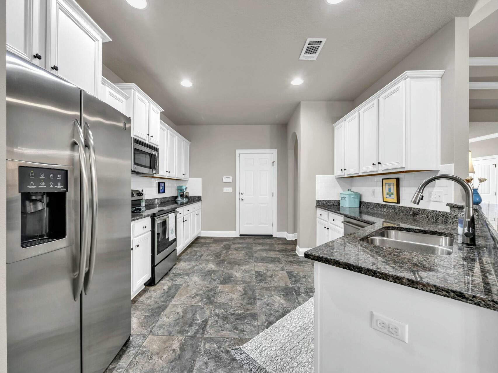 CYPRESS BREEZE PLANTATION - Residential