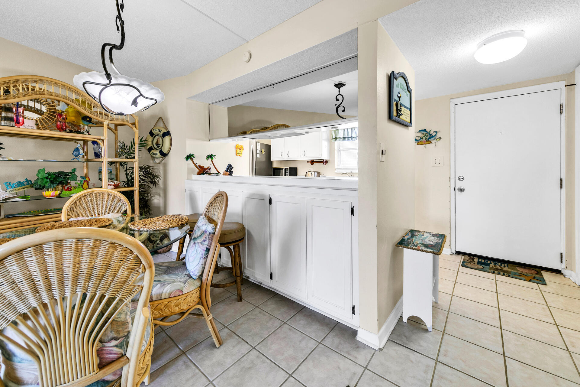 EL MATADOR CONDO - Residential
