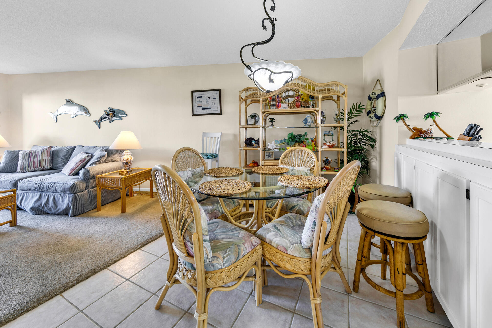 EL MATADOR CONDO - Residential