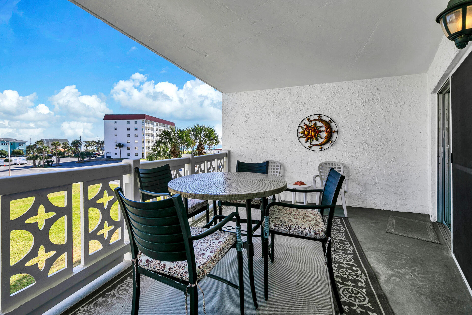 EL MATADOR CONDO - Residential