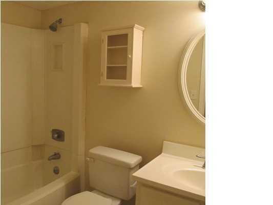COLLEGE PARK CONDO - Residential Lease