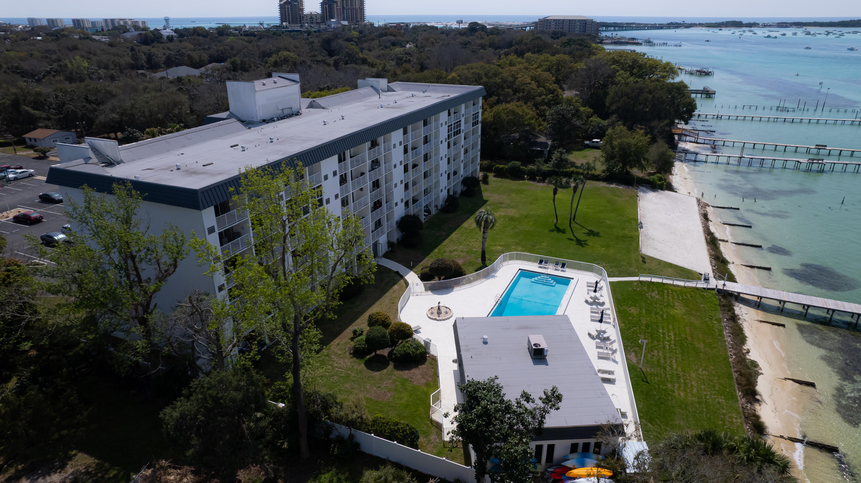 VALENCIA CONDO - Residential